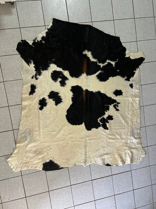 Nguni Hides A Grade ATA5992